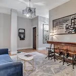 Large 3 Bedroom 3 And A Half Bath Downtown Condo